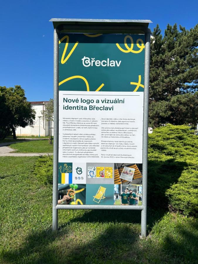 Stromoradni 17 Daire Břeclav Dış mekan fotoğraf